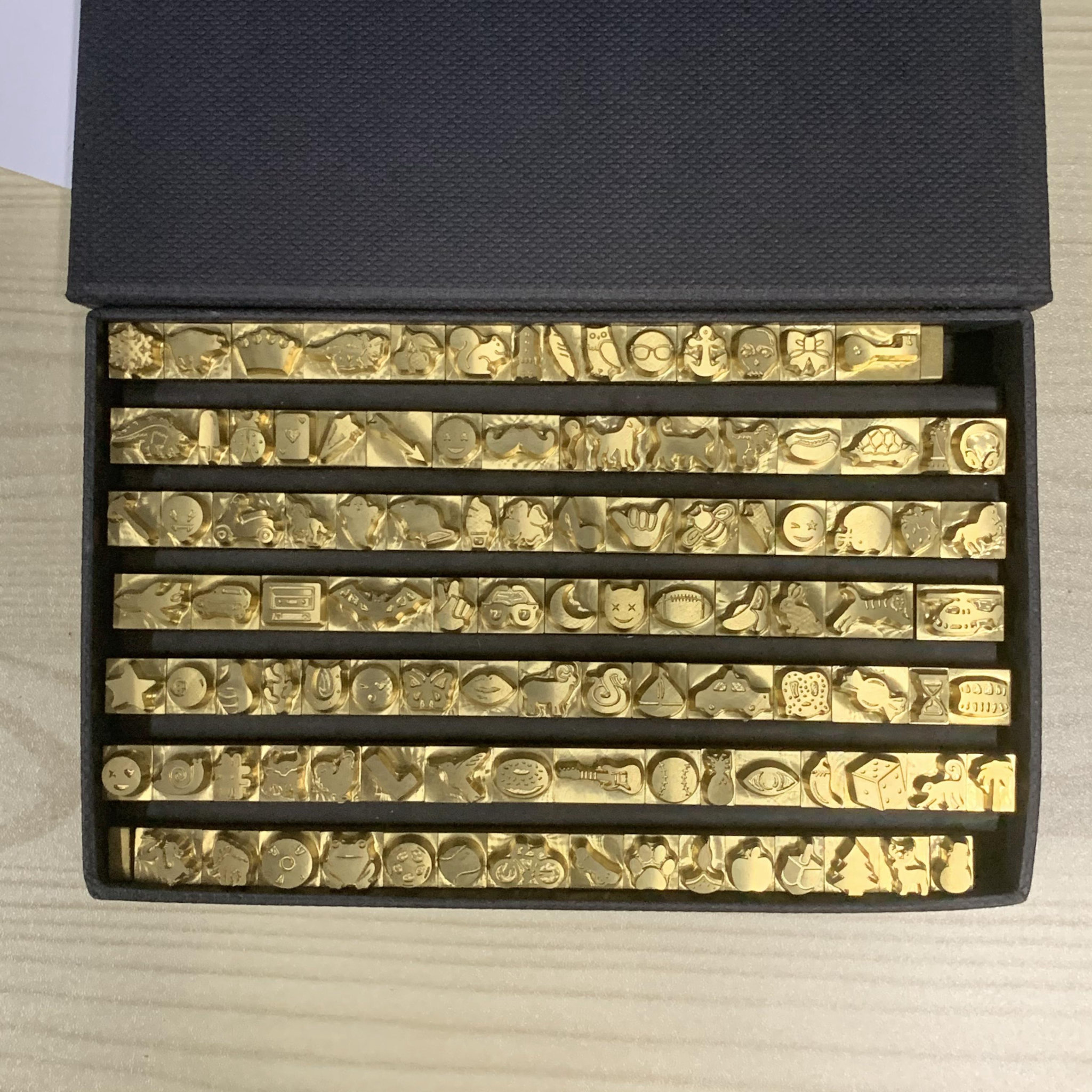 belt buckle